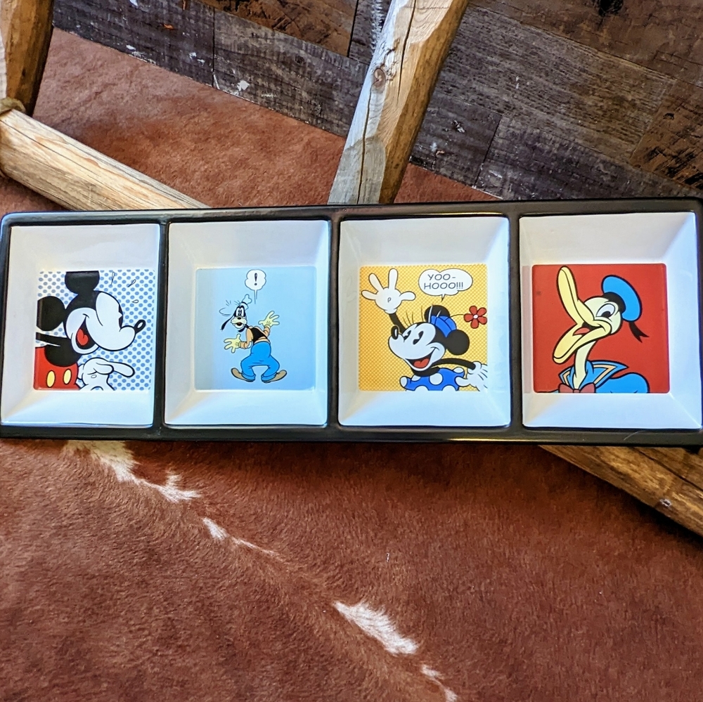 Disney Mickey, Goofy, Minnie and Donald Duck Ceramic Dish Candy Niknac etc 1990s